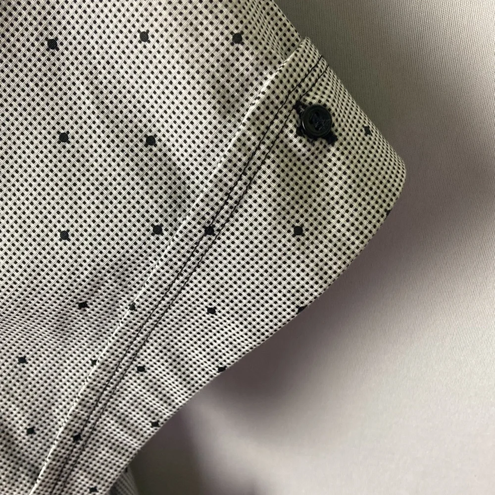 Liz, Claiborne, 2X, black and white short sleeve shirt - Picture 3 of 8